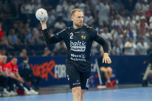 31.05.2026 ,xgox, Handball - Handball - EHF European League, Spiel um Platz 3 Montpellier Handball - SG Flensburg-Handewitt emspor, v.l. Simon Pytlick (Flensburg, 2) am Ball, plays the ball Hamburg