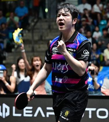 RECORD DATE NOT STATED Olympiasieger Fan Zhendong führt den 1. FC Saarbrücken-TT in Frankfurt zur Deutschen Meisterschaft Der chinesische Olympiasieger Fan Zhendong vom 1. FC Saarbrücken-TT macht gegen seinen künftigen Verein Borussia Düsseldorf im Finale des TTBL Final Four in Frankfurt am Main in der Süwag Energie Arena am 31. Mai 2026 mit einem Sieg über Kanak Jha den entscheidenden Punkt zum 3:1-Erfolg und zur Saarbrücker Meisterschaft l. Frankfurt am Main Hessen Germany