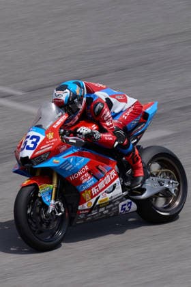 (260531) -- ALCANIZ, May 31, 2026 -- Valentin Debise of EASTROC ZXMOTO Evan Bros Factory competes during the race 2 of WorldSSP at the FIM Supersport World Championship, WM, Weltmeisterschaft Aragon Round in Alcaniz, Spain, May 31, 2026. ) (SP)SPAIN-ALCANIZ-WSBK-WORLDSSP-ARAGON-RACE 2 MengxDingbo 