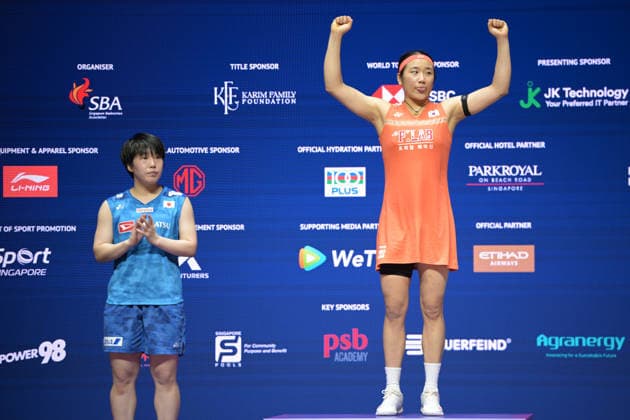 (260531) -- SINGAPORE, May 31, 2026 -- An Se Young (R) and Yamaguchi Akane pose during the victory ceremony after the women s singles final match between An Se Young of South Korea and Yamaguchi Akane of Japan at the Singapore Badminton Open 2026 in Singapore on May 31, 2026. (Photo by Xinhua) (SP)SINGAPORE-BADMINTON-SINGAPORE OPEN-WOMEN S SINGLES-FINAL ThenxChihxWey 