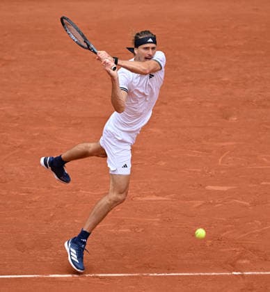 2026 French Open, Roland-Garros - Day 8 PARIS, FRANCE - MAY 31: Alexander Zverev of Germany in action against Jesper de Jong (not seen) of Netherlands during their men s singles match on day 8 of the French Open tennis tournament at the Roland-Garros Complex in Paris, France, on May 31, 2026. Mustafa Yalcin Anadolu Paris France. Editorial use only. Please get in touch for any other usage.  Copyright: x2026xAnadoluxMustafaxYalcinx