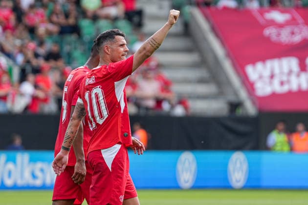 Fussball, Länderspiel: Schweiz vs. Jordanien, Sonntag, 31.05.2026 (kybunpark, St. Gallen); Granit Xhaka (10, Schweiz) jubelt nach dem 3:0 durch einen Penalty Copyright: xValentinxDomgjonix