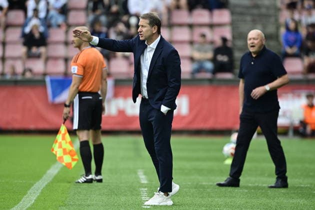 Coach of Kosovo Franco Foda, left, and Czech coach Miroslav Koubek, right, during the Czech Republic vs Kosovo soccer friendly match, in Prague, Czech Republic, May 31, 2026. (CTKxPhoto RomanxVondrous) CTKPhotoP2026053103969  CTKPhotoP2026053103969