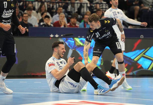 photo : Zvonimir SRNA (Montpellier) trauert , rechts Emil Jakobsen (Flensburg) Handball Herren am So. 31.05.2026 Mens EHF European League , Final Four in Hamburg SG Flensburg - Montpellier HB Spiel um Platz 3
