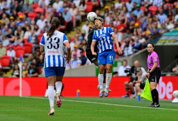 Brighton and Hove Albion Women v Manchester City Women, London, UK - 31 May 2026 Kiko Seike of Brighton and Hove Albion Women wins the header from Alex Greenwood Captain of Manchester City Women during the Adobe Womens FA Cup Final match between Brighton and Hove Albion Women and Manchester City Women at Wembley Stadium, London on 31 May 2026 ( London Wembley Stadium London England Copyright: xAlanxStanford PPAUKx PPA-278385