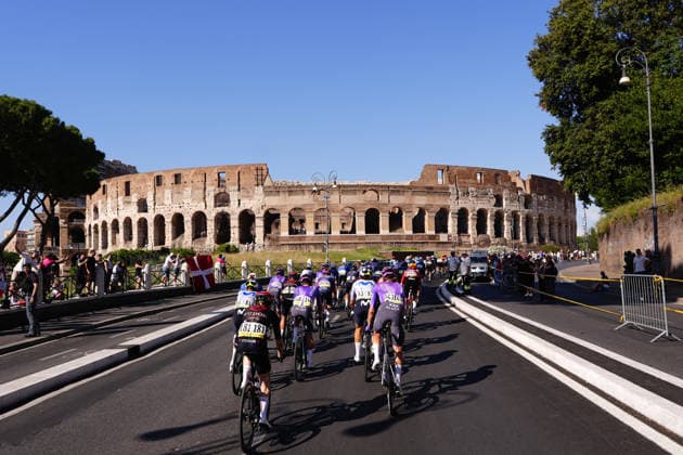 The pack rides during Stage 21 of the Giro d™Italia from Rome to Rome, Italy. Monday May 31, 2026  Copyright: xFabioxFerrari LaPressex