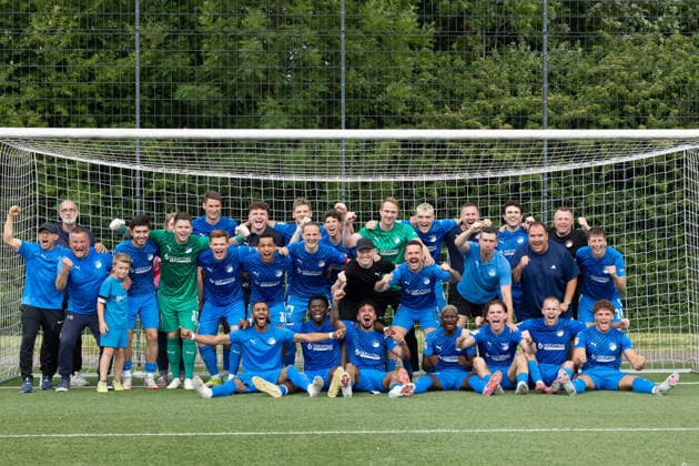 Dortmund, Deutschland 31. Mai 2026: Oberliga Westfalen - 2025 2026 - Sp. 38 - Tuerkspor Dortmund - SV Westfalia Rhynern Im Bild: Jubel nach dem gewonnen Spiel von SV Westfalia Rhynern gegen Türkspor Dortmund und damit die Teilnahme am DFB Pokal. Mendeplatz 2 Nordrhein Westfalen Copyright: xFotostandx xZeisingx