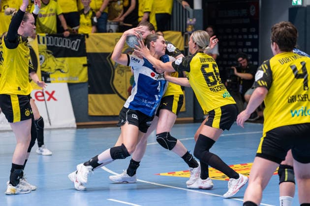 HSG Blomberg-Lippe (GER) vs. Borussia Dortmund (GER) Handball, 1. Handball Bundesliga Frauen, Finale, Spiel 3, 31.5.2026, Saision 2025 2026, Blomberg Andrea Jacobsen (HSG Blomberg-Lippe, 04) im Zweikampf Blomberg Sporthalle an der Ulmenallee Deutschland