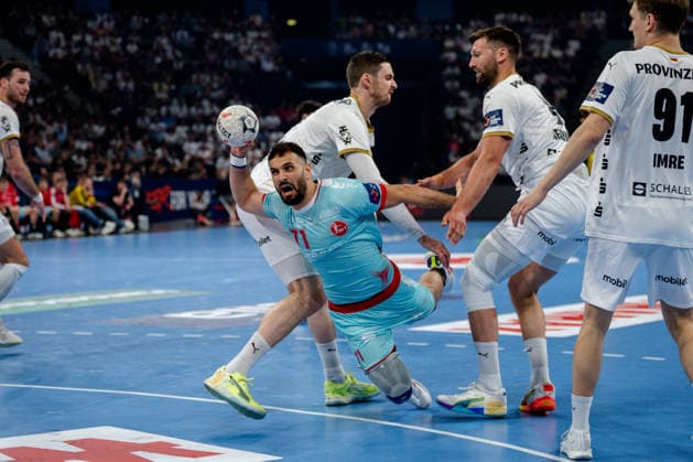 Hamburg, 31.05.2026, Handball, Herren, EHF European League Men 2025 26, Finale, THW Kiel - MT Melsungen Mohamed Darmoul (MT Melsungen, 71) beim Torwurf