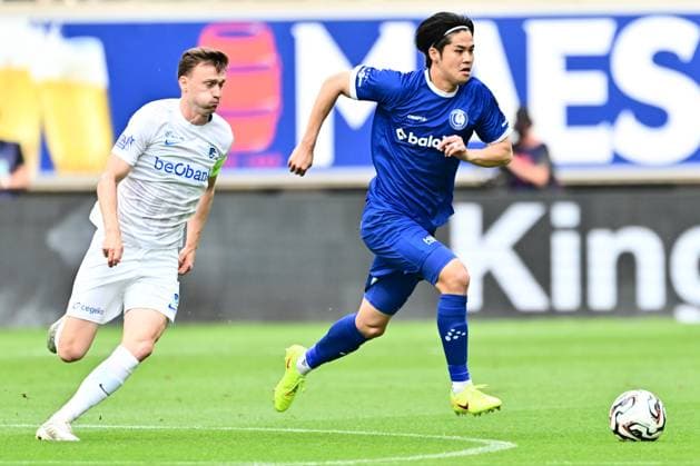 KAA Gent v KRC Genk - Jupiler Pro League Europe Play-Off Decider GENT, BELGIUM - MAY 31 : Itoh Atsuki Ito midfielder of KAA Gent and Heynen Bryan midfielder of KRC Genk battle for the ball during the Jupiler Pro League Europe Play-Off decider match with the last European Conference League ticket at stake between KAA Gent and KRC Genk on May 31, 2026 in Gent, Belgium, 31 05 2026 Gent Belgium  Copyright: xPeterxDexVoechtx