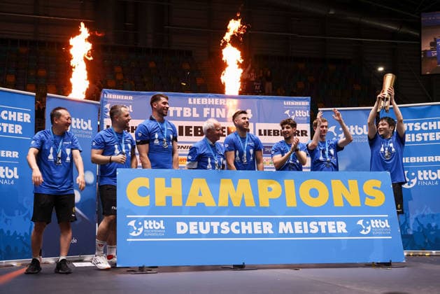 1. FC Saarbrücken Table tennis, Tischtennis celebrates winning the German Championship and fans, Fan Zhendong (CHN 1.FC Saarbruecken-TT) with Cup after the final matches of the Liebherr TTBL Final4 Borussia Düsseldorf - FC Saarbrücken Tischtennis at the Süwag Energie ARENA on May 31, 2026, in Frankfurt, Germany Copyright: JoaquimxFerreira
