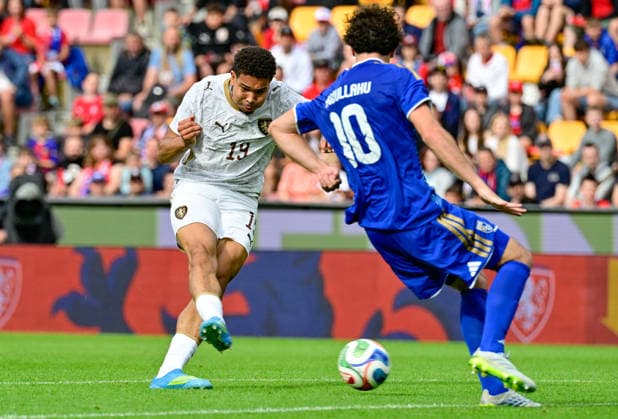 From left Christophe Kabongo of Czech Republic and Leon Avdullahu of Kosovo in action during the Czech Republic vs Kosovo soccer friendly match, in Prague, Czech Republic, May 31, 2026. (CTKxPhoto RomanxVondrous) CTKPhotoP2026053104582  CTKPhotoP2026053104582