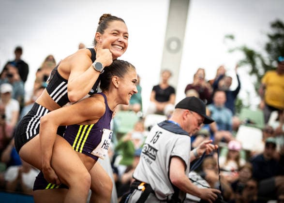 Goldenes Oval; Dresden, 31.05.2026 Für jeden Spaß zu haben: Gina Lückenkemper (GER Germany) und Rebekka Haase (GER Germany) nach dem 100m-Finale der Frauen; Leichtathletik-Meeting Goldenes Oval am 31.05.2026 im Heinz-Steyer-Stadion in Dresden (Sachsen). Copyright: xBEAUTIFULxSPORTS R.xSchmittx
