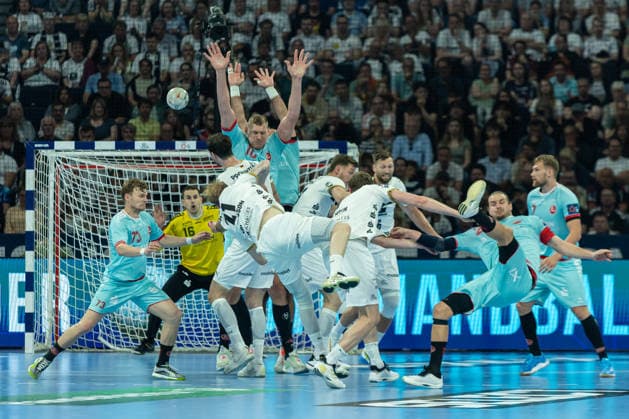 Eric Johansson (THW Kiel) controls the ball during the handball final of the Winamax EHF Finals 2026 between THW Kiel and MT Melsungen at Barclays Arena on May 31, 2026 in Hamburg, Germany. -