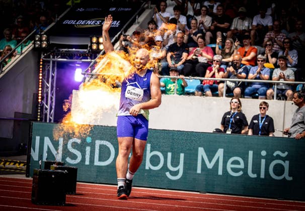 Goldenes Oval; Dresden, 31.05.2026 On fire: Diskuswerfer Matthew Denny (AUS Australia) bei der Athletenvorstellung; Leichtathletik-Meeting Goldenes Oval am 31.05.2026 im Heinz-Steyer-Stadion in Dresden (Sachsen). Copyright: xBEAUTIFULxSPORTS R.xSchmittx