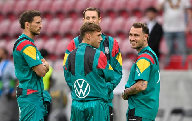 vor Spielbeginn: Platzinspektion Joshua Kimmich GER (06) Leon Goretzka GER (08) Torwart Manuel Neuer (01) David Raum GER (22) DFB Laenderspiel Deutschland GER vs Finnland FIN Freundschaftsspiel Testspiel am 31.05.2026 DFL REGULATIONS PROHIBIT ANY USE OF PHOTOGRAPHS AS IMAGE SEQUENCES AND OR QUASI-VIDEO DFB Laenderspiel Deutschland GER vs Finnland FIN