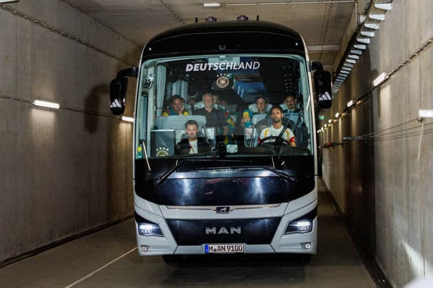 MAINZ, GERMANY - MAY 31: The bus with the German team arrives before the International Friendly, Länderspiel, Nationalmannschaft Germany vs. Finland at MEWA Arena on May 31, 2026 in Mainz, Germany. Rhineland-Palatinate Germany Copyright: xStephanxHahnex