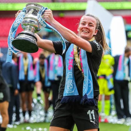 Brighton and Hove Albion Women v Manchester City Women Adobe Womens FA Cup Lauren Hemp of Manchester City Women celebrates winning the Adobe Womens FA Cup Final at Wembley Stadium, London 31 05 2026 UK Newspapers OUT Copyright: xLucyxCopseyx FIL-23532-0134