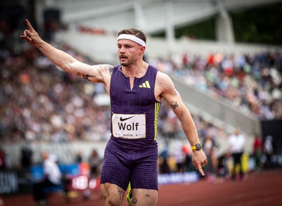 Goldenes Oval; Dresden, 31.05.2026 Fingerzeig: Yannick Wolf (GER Germany) gewinnt die 100m der Männer; Leichtathletik-Meeting Goldenes Oval am 31.05.2026 im Heinz-Steyer-Stadion in Dresden (Sachsen). Copyright: xBEAUTIFULxSPORTS R.xSchmittx