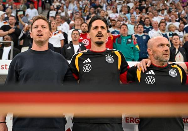 31.05.2026, Fussball Freundschafts-Länderspiele 3.Spieltag, Deutschland - Finnland, in der Mewa-Arena Mainz, v.l. Trainer Julian Nagelsmann (Deutschland) , Co-Trainer Benjamin Hübner (Deutschland) und Co-Trainer Alfred Schreuder (Deutschland) ,