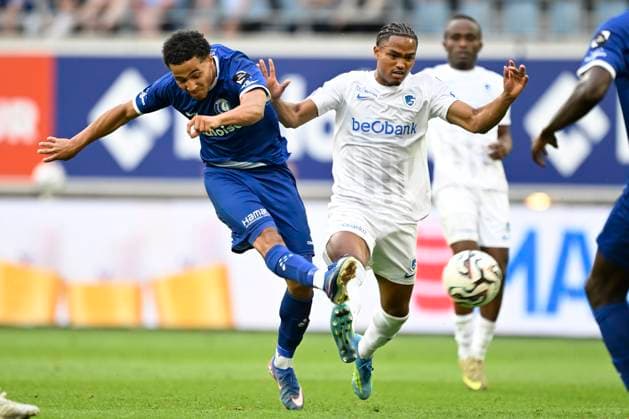KAA Gent v KRC Genk - Jupiler Pro League Europe Play-Off Decider GENT, BELGIUM - MAY 31 : Sonko Momodou forward of KAA Gent and Kayden Pierre defender of KRC Genk in action during the Jupiler Pro League Europe Play-Off decider match with the last European Conference League ticket at stake between KAA Gent and KRC Genk on May 31, 2026 in Gent, Belgium, 31 05 2026 Gent Belgium  Copyright: xNicoxVereeckenx