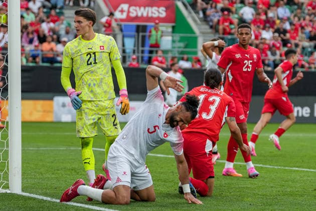 Fussball, Länderspiel: Schweiz vs. Jordanien, Sonntag, 31.05.2026 (kybunpark, St. Gallen); Yazan Alarab (5, Jordanien) vergibt eine Torchance Copyright: xValentinxDomgjonix