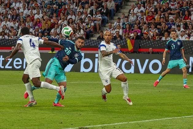 Deniz Undav 26 (Deutschland) in Aktion gegen Tony Miettinen 4 (Finnland) und Oliver Antman 7 (Finnland), Deutschland vs. Finnland, Fussball, Maenner, UEFA, Freundschaftsspiel, Friendly Match, DFB, Saison 2025 2026, 31.05.2026 Mainz Rheinland-Pfalz Deutschland