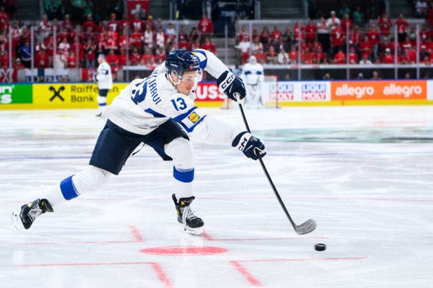 260531 Jesse Puljujärvi of Finland during the 2026 IIHF Ice hockey, Eishockey World Championship, WM, Weltmeisterschaft final between Switzerland and Finland on May 31, 2026 in Zürich. Photo: Jesper Zerman BILDBYRAN kod JZ JZ0742 ishockey ice hockey ishockey-vm 2026 vm 2026 iihf world championship final switzerland schweiz finland bbeng Copyright: JESPERxZERMAN BB260531JZ195
