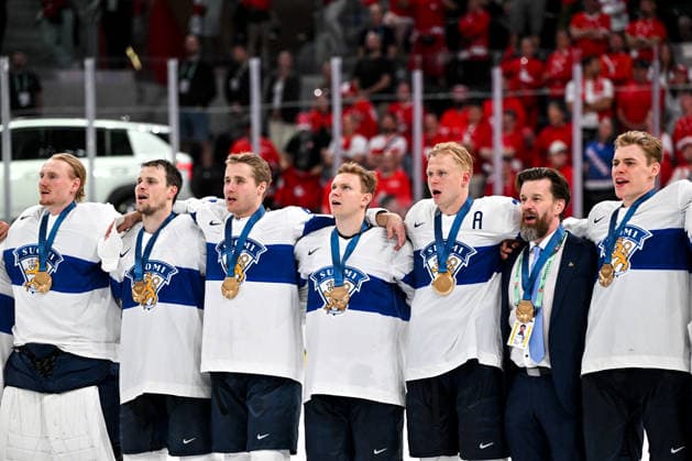 ZURICH, SWITZERLAND - MAY 31: Finland celebrate the victory during the 2026 IIHF Ice hockey, Eishockey World Championship, WM, Weltmeisterschaft Switzerland Gold Medal game between Switzerland and Finland at Swiss Life Arena on May 31, 2026 in Zurich, Zurich. Zurich Swiss Life Arena Zurich Switzerland Copyright: xJustPictures.ch AndreaxBrancax jp-en-EuSpIm-JP7_ANB_SuiFin_31052026_1080