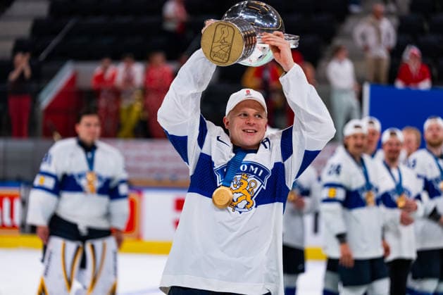 ZURICH, SWITZERLAND - MAY 31: Olli Maeaettae (Finland, 3) celebrating the Win of the Gold Medal during the Gold Medal Game - Match 64 between Switzerland and Finland at the IIHF Ice hockey, Eishockey World Championship, WM, Weltmeisterschaft 2026, Swiss Life Arena on May 31, 2026 in Zurich, Switzerland. Zurich Switzerland Copyright: xTimoxSteinx
