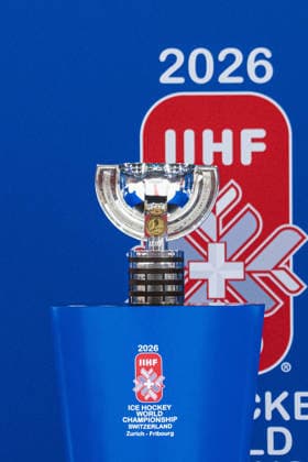 ZURICH, ZURICH - MAY 31: The championship trophy is displayed during the medal ceremony following the Gold Medal Game between Switzerland and Finland of the 2026 IIHF World Championship, WM, Weltmeisterschaft at Swiss Life Arena on May 31, 2026 in Zurich, Zurich, Switzerland.  Copyright: xLivioxBaeriswylx xSPPx Sportspressphoto_SPR158472