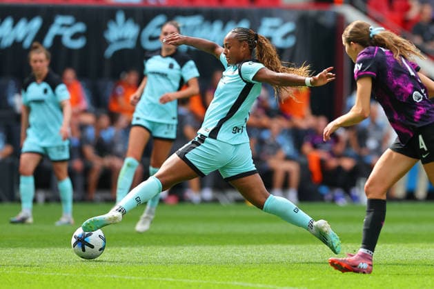 HARRISON, NJ - MAY 31: Jaedyn Shaw 10 of the Gotham FC controls the ball during the second half of the NWSL game against the Houston Dash on May 31, 2026 at Sports Illustrated Stadium in Harrison, New Jersey. (Photo by Rich Graessle Icon Sportswire) SOCCER: MAY 31 NWSL Gotham FC vs Houston Dash EDITORIAL USE ONLY Icon26053126269