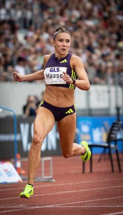Goldenes Oval; Dresden, 31.05.2026 Auf der Ziellinie: Rebekka Haase (GER Germany) im 100m-Vorlauf der Frauen; Leichtathletik-Meeting Goldenes Oval am 31.05.2026 im Heinz-Steyer-Stadion in Dresden (Sachsen). Copyright: xBEAUTIFULxSPORTS R.xSchmittx