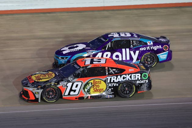 NASHVILLE, TN - MAY 31: Chase Briscoe ( 19 Joe Gibbs Racing Bass Pro Shops Toyota) races with Alex Bowman ( 48 Hendrick Motorsports Ally Chevrolet) into turn 2 during the running of the NASCAR, Motorsport, USA Cup Series Cracker Barrel 400 on May 31, 2026 at Nashville Superspeedway in Lebanon, TN. (Photo by Jeff Robinson Icon Sportswire) AUTO: MAY 31 NASCAR Cup Series Cracker Barrel 400 EDITORIAL USE ONLY Icon26053121336400