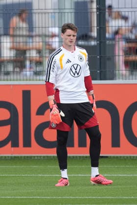 Trainings-Torwart Goalie Jonas Urbig (Deutschland Germany) - Frankfurt 01.06.2026: Deutsche Nationalmannschaft verabschiedet sich mit öffentlichem Training aus Deutschland