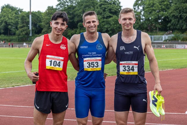 Hessische Meisterschaften Aktive; Darmstadt, 31.05.2026 200m Medaillengewinner, v.l.n.r. Maximilian Grün (ASC Darmstadt), Lars Hieronymi (TSV 1885 Friedberg-Fauerbach e.V.) und Finn Kohlenbach (Frankfurt Athletics); Hessische Meisterschaften Aktive in der Bürgerparkstadion in Darmstadt am 31.05.2026, (Hessen). Copyright: xBEAUTIFULxSPORTS KJPetersx