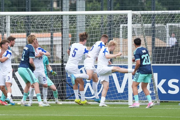 Eigentor Tenho (Finnland) zum 1:0 - Frankfurt 01.06.2026: Deutsche Nationalmannschaft verabschiedet sich mit öffentlichem Training aus Deutschland