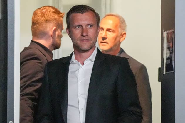 Vorstand Markus Krösche und Trainer Adi Hütter (Eintracht Frankfurt) bei seiner Vorstellungspressekonferenz - Frankfurt 01.06.2026: Eintracht Frankfurt stellt Adi Hütter als neuen Trainer vor, Proficamp Eintracht