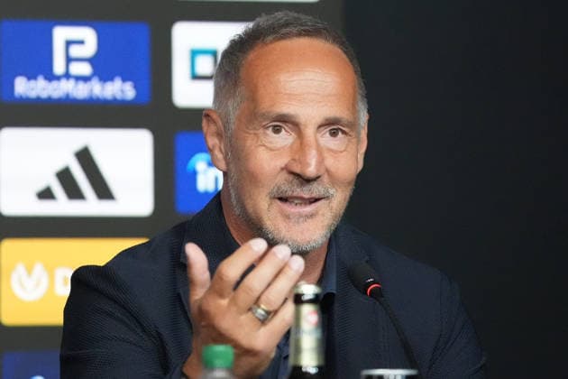 Trainer Adi Hütter (Eintracht Frankfurt) bei seiner Vorstellungspressekonferenz - Frankfurt 01.06.2026: Eintracht Frankfurt stellt Adi Hütter als neuen Trainer vor, Proficamp Eintracht