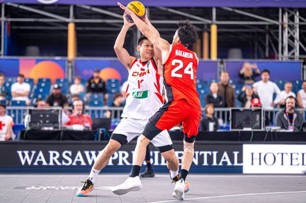 Warszawa 01.06.2026. 3x3 Basketball World Championship, WM, Weltmeisterschaft Day 1 in Warsaw, Poland. China - Japan Match--- Mistrzostwa Swiata w koszykowce 3x3 Dzien 1 w Warszawie. Mecz Chiny Japonia Persons Shown : Xingrui Wu Yuki Nakanishi Fot. Kai Taller Arena Akcji NEWSPIX.PL --- newspix.pl 