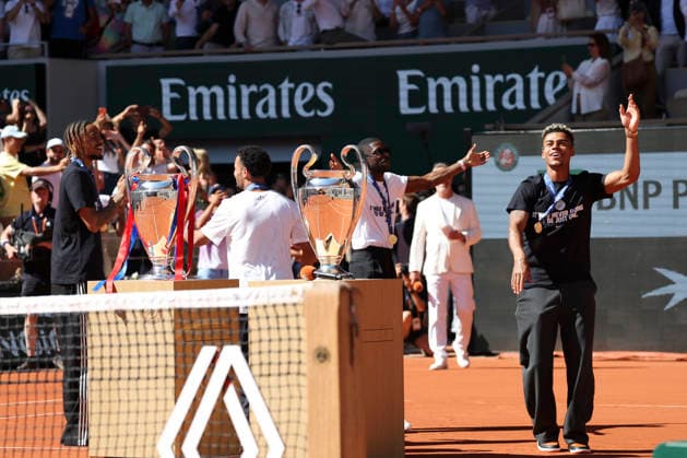 TENNIS : Roland Garros 2026 - 01 06 2026 Les Joueurs du Paris Saint Germain a Roland Garros avec les deux trophÃ es de la Champions League - Ousmane Dembele (PSG) - Desire Doue (PSG) - Warren Zaire-Emery (PSG) - Bradley Barcola (PSG) ParisFrance  Copyright: xMichaelxBaucherx