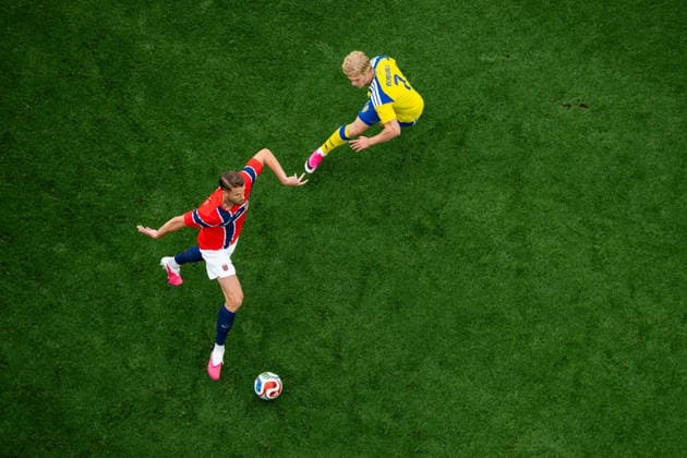 260601 Kristoffer Ajer of Norway and Lucas Bergvall of Sweden during the International Friendly, Länderspiel, Nationalmannschaft football match between Norway and Sweden on June 1, 2026 in Oslo. Photo: Vegard Grott BILDBYRAN kod VG JM0820 bbeng fotboll football soccer fotball träningslandskamp privatlandskamp landskamp international friendly norge norway sverige sweden sverige a Copyright: VEGARDxGRoTT BB260601VG040