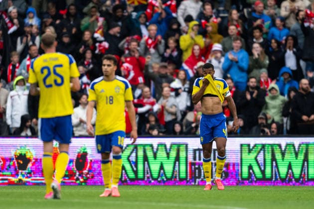 260601 Isak Hien of Sweden looks dejected after 2-0 during the International Friendly, Länderspiel, Nationalmannschaft football match between Norway and Sweden on June 1, 2026 in Oslo. Photo: Marius Simensen BILDBYRAN COP 238 JM0820 bbeng fotboll football soccer fotball träningslandskamp privatlandskamp landskamp international friendly norge norway sverige sweden sverige a depp Copyright: MARIUSxSIMENSEN BB260601BB764