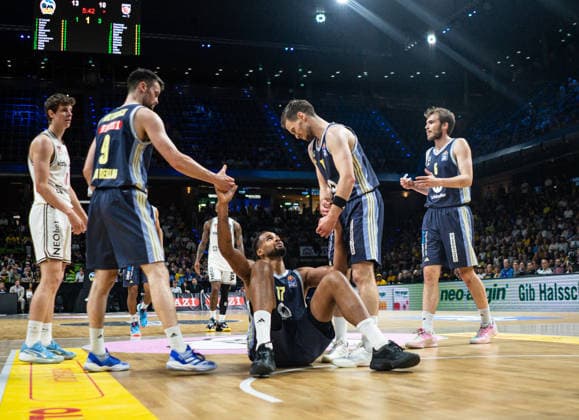 Norris Agbakoko (Alba Berlin, 17) nach einem Foul 01.06.2026, Alba Berlin vs Bamberg Baskets, Basketball, BBL, Max-Schmeling Halle, Berlin DFL regulations prohibit any use of photographs as image sequences and or quasi-video. Copyright: HMBxMedia xFinnxWeidmann