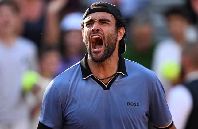 2026 French Open, Roland-Garros - Day 9 PARIS, FRANCE - JUNE 1: Matteo Berrettini of Italy celebrates after winning the match against Juan Manuel Cerundolo of Argentina during their Men s Singles fourth round match on Day Nine of the 2026 French Open tennis tournament at the Roland-Garros Complex in Paris on June 1, 2026. Burak Akbulut Anadolu Paris France. Editorial use only. Please get in touch for any other usage.  Copyright: x2026xAnadoluxBurakxAkbulutx