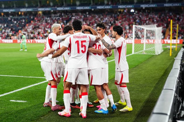 Turkiye v North Macedonia - Friendly match ISTANBUL, TURKIYE - JUNE 1: Players of Turkiye celebrate after score a goal during the International Friendly, Länderspiel, Nationalmannschaft match between Turkiye and North Macedonia at Chobani Stadium, on June 1, 2026, in Istanbul, Turkiye. Hakan Akgun Anadolu Istanbul Turkey. Editorial use only. Please get in touch for any other usage.  Copyright: x2026xAnadoluxHakanxAkgunx