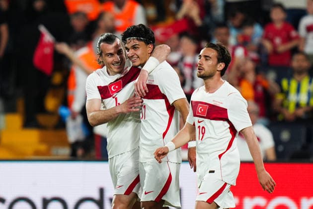 Turkiye v North Macedonia - Friendly match ISTANBUL, TURKIYE - JUNE 1: Can Uzun (11) of Turkiye celebrates with his teammates after scoring a goal during the International Friendly, Länderspiel, Nationalmannschaft match between Turkiye and North Macedonia at Chobani Stadium, on June 1, 2026, in Istanbul, Turkiye. Hakan Akgun Anadolu Istanbul Turkey. Editorial use only. Please get in touch for any other usage.  Copyright: x2026xAnadoluxHakanxAkgunx