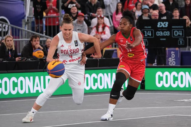 June 1, 2026, Warsaw, Masovian Voivodeship, Poland: PolandÃ¢â‚¬â ¢s ANNA PAWLOWSKA (4) and MadagascarÃ¢â‚¬â ¢s TOKIN IAINA SAMBATRARIMIORA (11) in action during a FIBA 3x3 Basketball World Cup womenÃ¢â‚¬â ¢s Pool A game between Poland and Madagascar in Warsaw, Poland. Warsaw Poland - ZUMAk204 20260601_zip_k204_085 Copyright: xRomanxKozielx