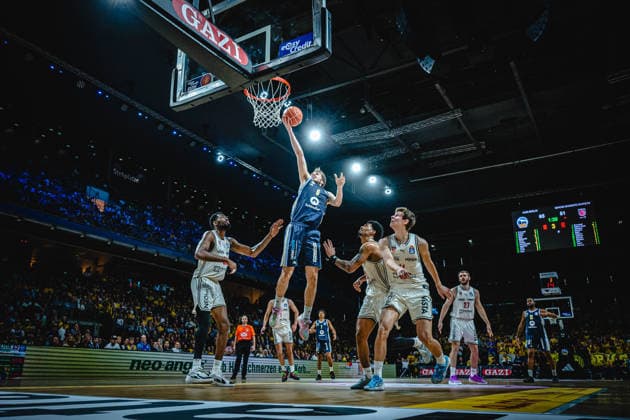 Basketball Berlin 01.06.2026 Saison 2025 2026 EasyCredit BBL 1. Bundesliga Männer, Herren Playoffs Halbfinale Spiel 2 Alba Berlin - BMA365 Bamberg Baskets Malte Delow (Alba Berlin, No.06)