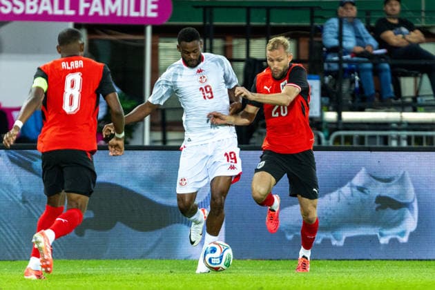 SOCCER - AUT vs TUN, test match VIENNA,AUSTRIA,01.JUN.26 - SOCCER - OEFB international test match, Austria vs Tunisia. Image shows Firas Chaouat (TUN) and Konrad Laimer (AUT).  GEPAxpictures xPhilippxBrem